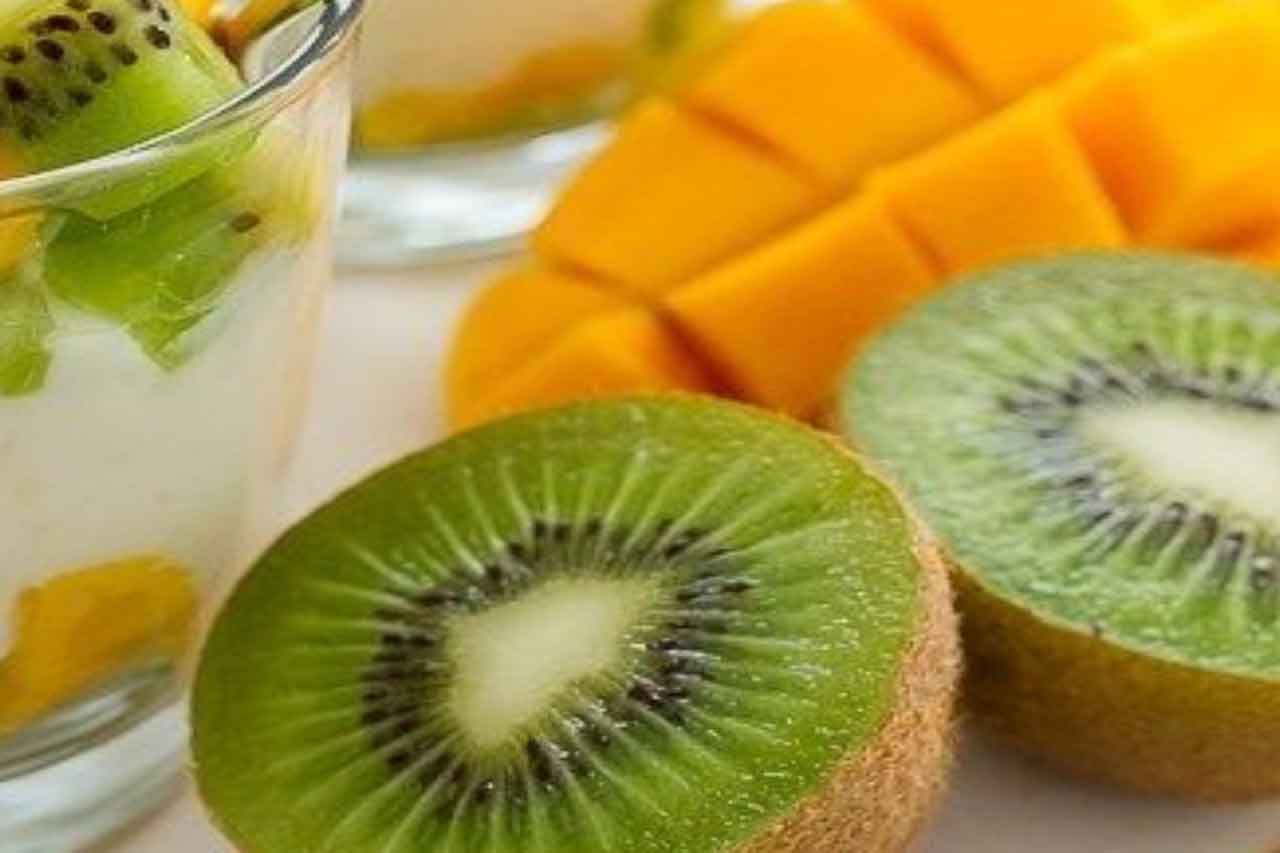 Sobremesa Low Carb de Kiwi e Manga