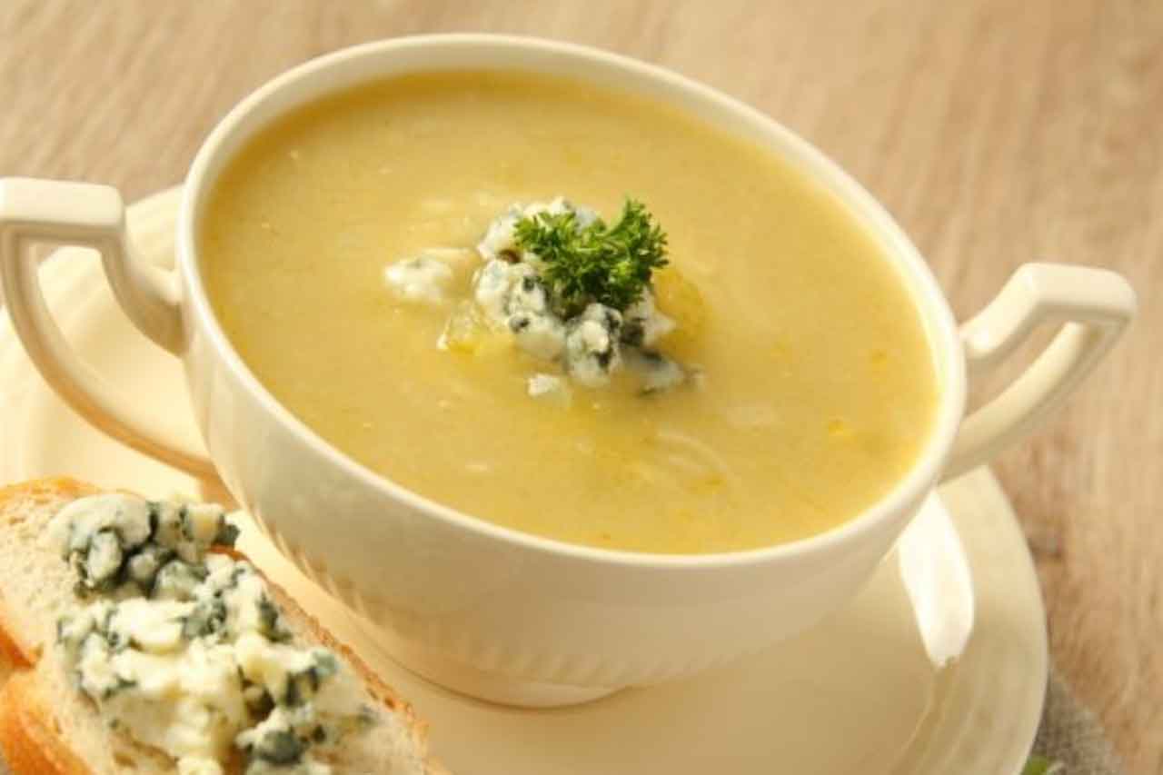 Sopa de Cebola com Batata